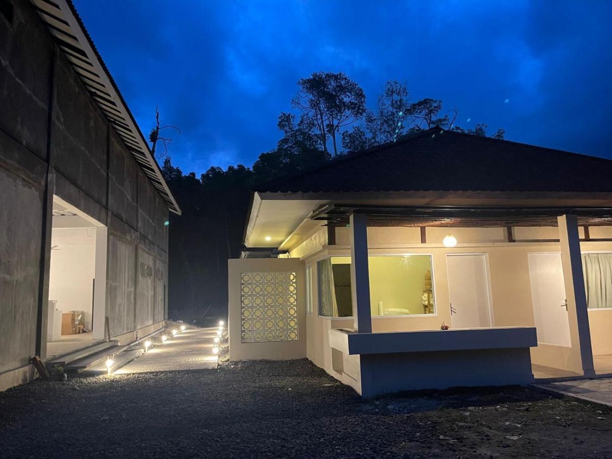 Vogelkopf Resort Tapokreng 外观 照片